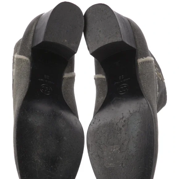Chanel Interlocking CC Logo Suede Boots - Picture 5 of 11